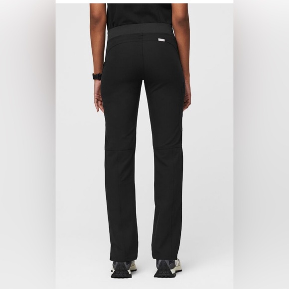FIGS Kade Cargo Scrub Pants New with Tags size Small Black - Picture 5 of 6